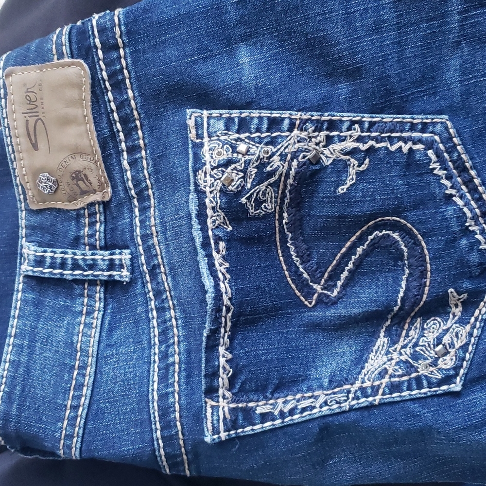 Silver Suki Capri Jeans 34 x 22.5
